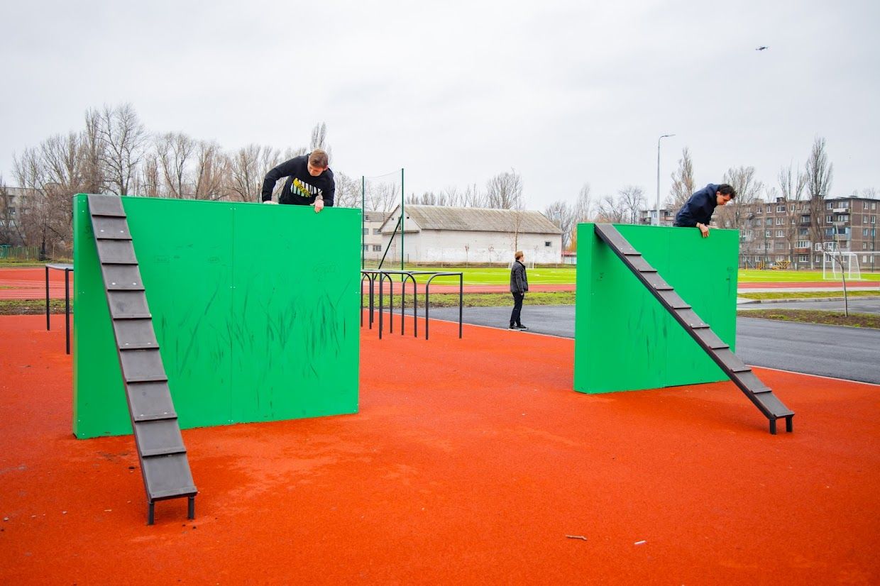 В Перещепино обновили стадион школы №1