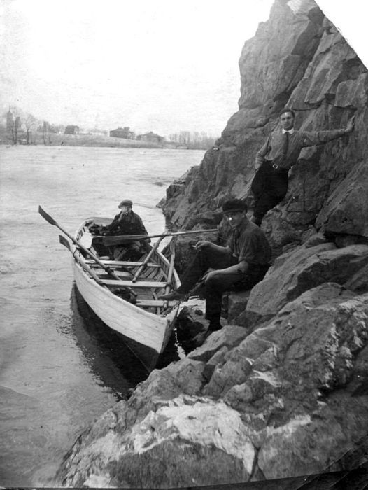 "Колись був Потьомкінський сад": жителі Дніпра показали архівні фото скель біля парку Шевченка 