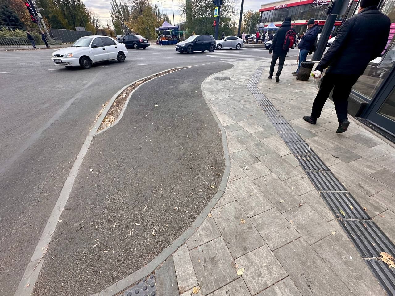 В Днепре почти завершили трансформацию улицы Калиновой (фото)