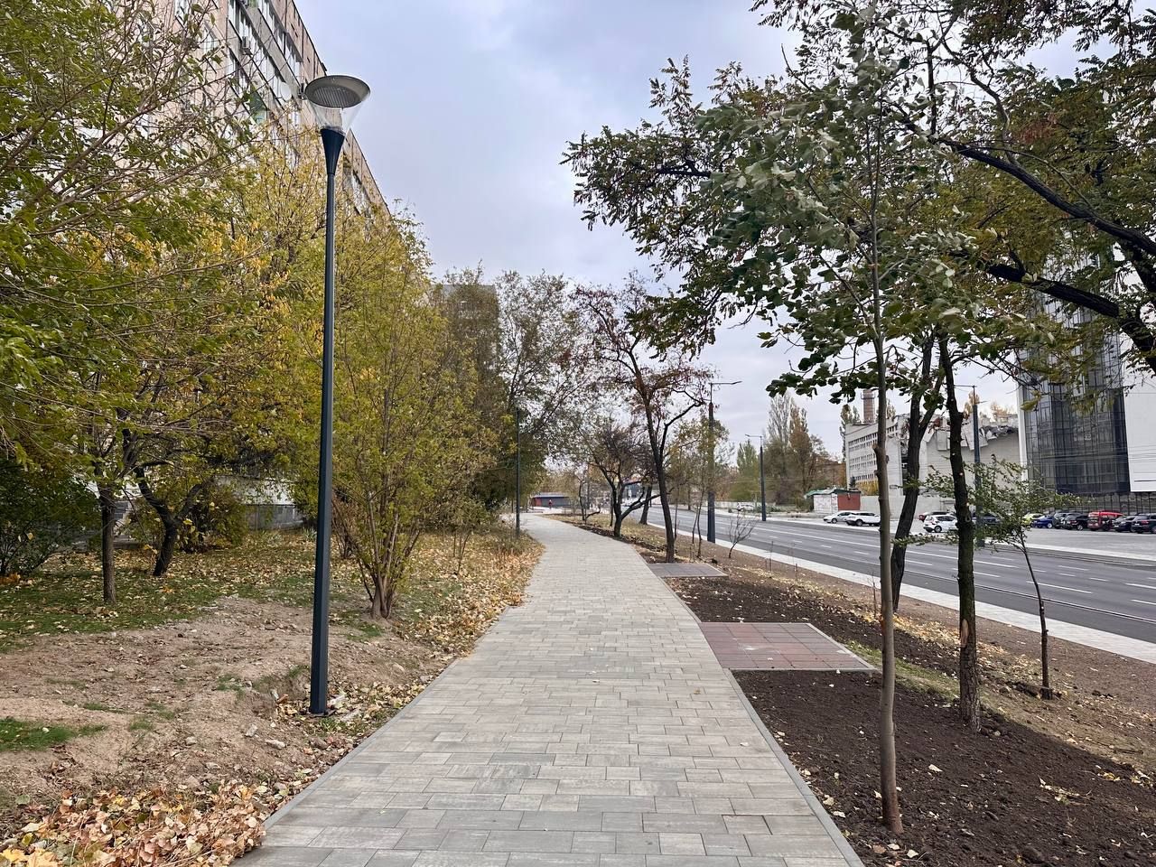 В Днепре почти завершили трансформацию улицы Калиновой (фото)