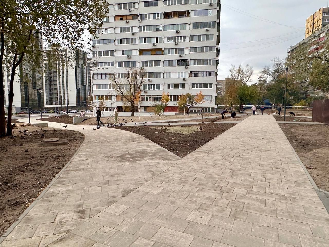 В Днепре почти завершили трансформацию улицы Калиновой (фото)