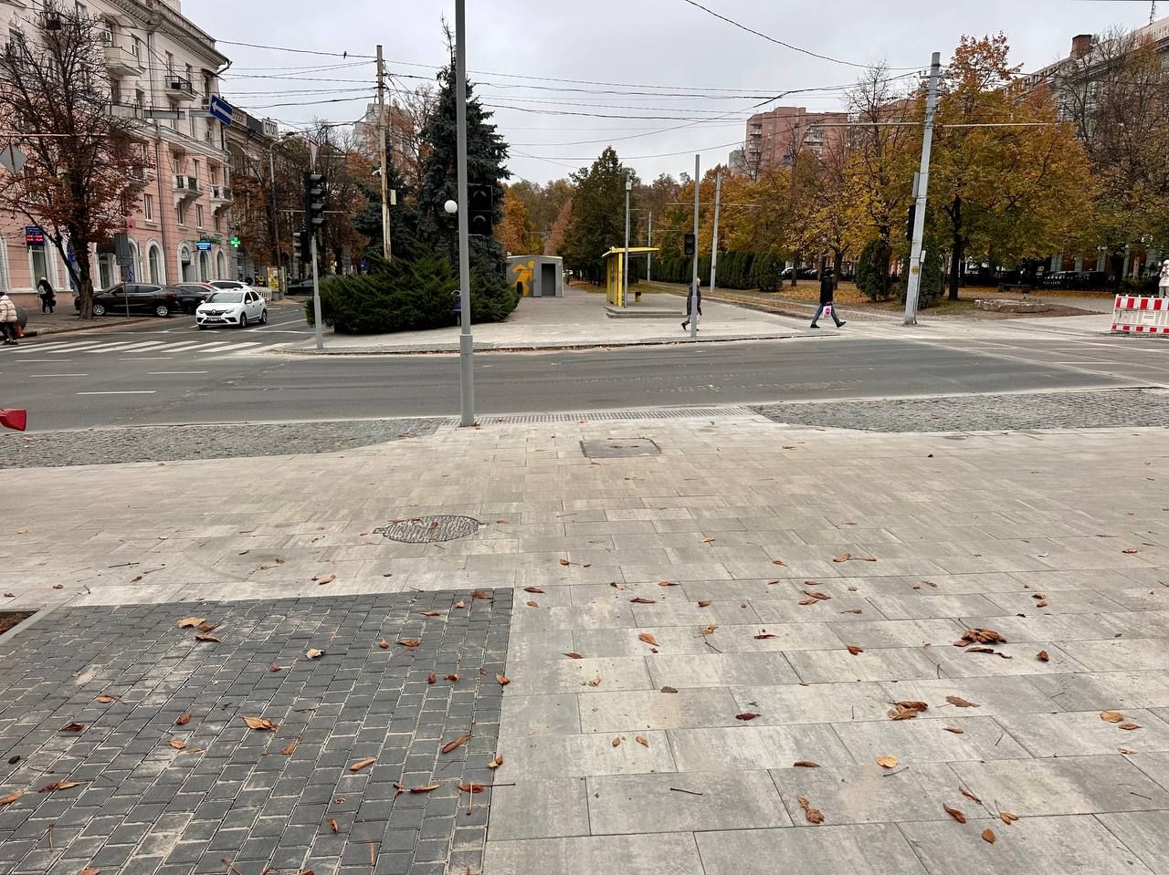 У центрі Дніпра до непізнаваності змінилася пішохідна зона (фото)