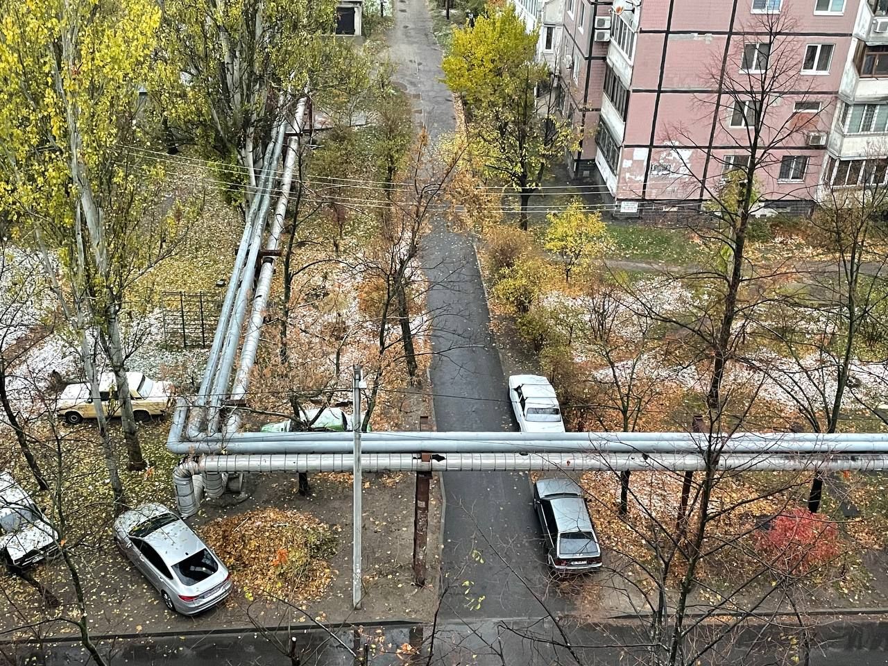 В Днепре ночью выпал первый снег: как выглядит город (фото)