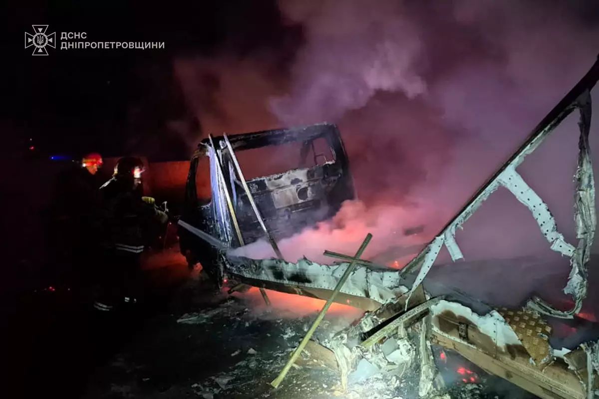 whatsapp-image-2024-11-18-at-232539.jpg Пожежу гасили 4 рятувальники. Фото: ДСНС