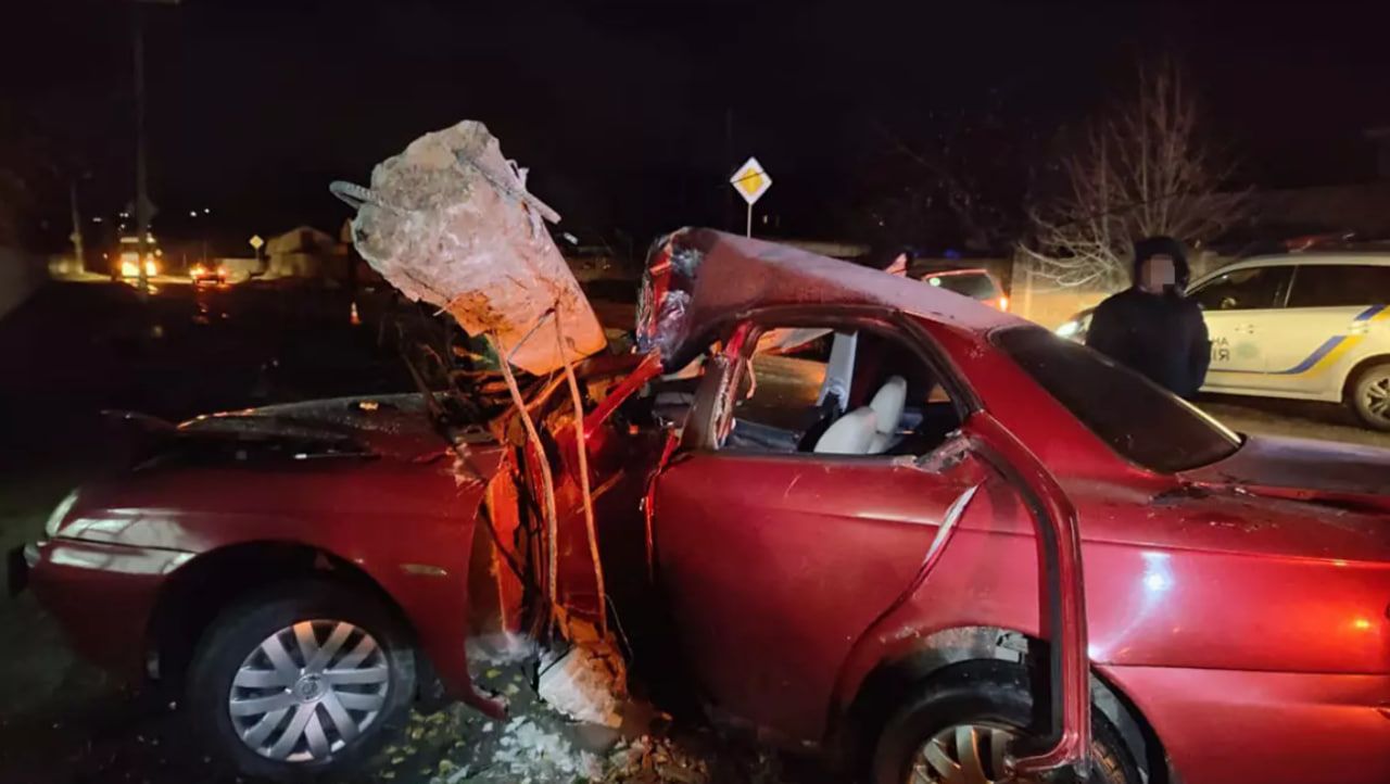 фото_2024-11-25_07-22-55 Автомобиль врезался в электросопротивление. Фото: ГСЧС