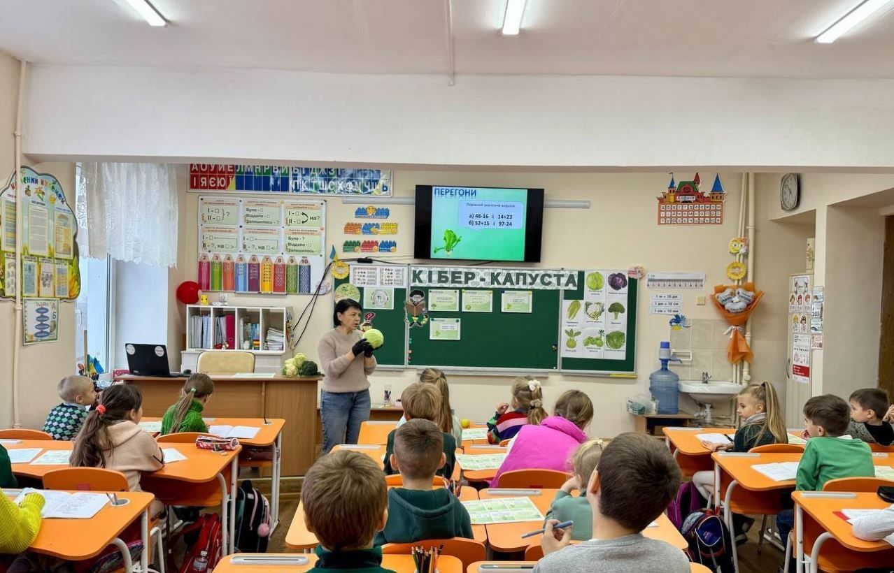 Урок в школі Дніпра про капусту