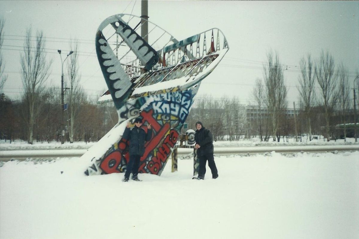 ночной клуб Самолет возле клуба