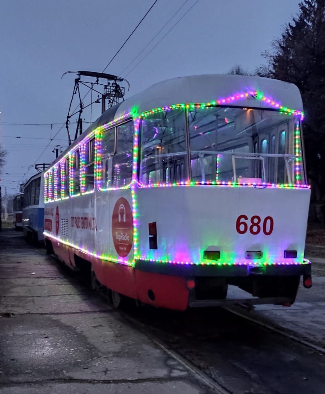 В Каменском на маршрут вышел "рождественский" трамвай