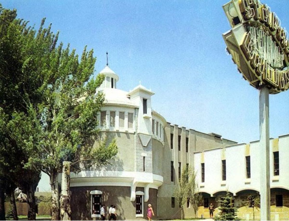 башня ресторан