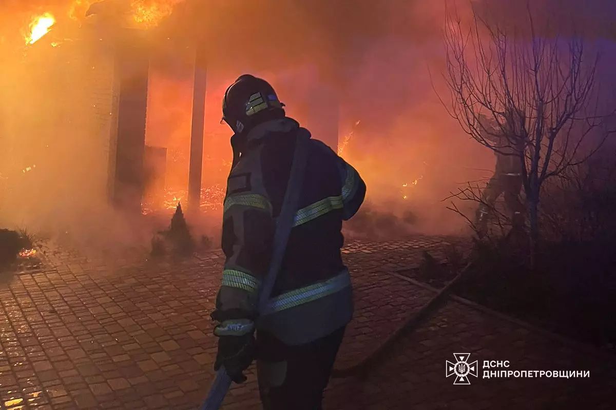 На Днепропетровщине произошел масштабный пожар на территории садового общества