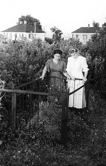 В Днепре показали, как выглядел Севастопольский парк 80 лет назад