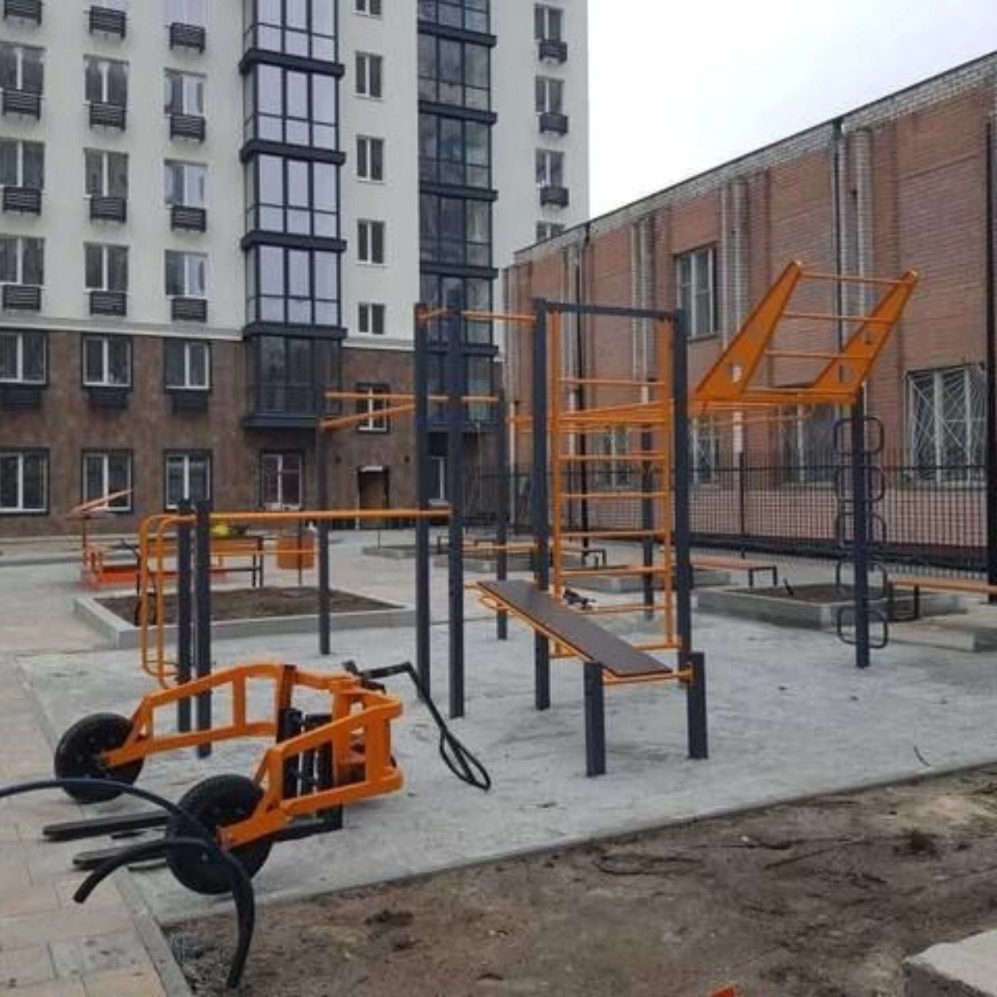 У Дніпрі в Індустріальному районі облаштовують новий сквер 