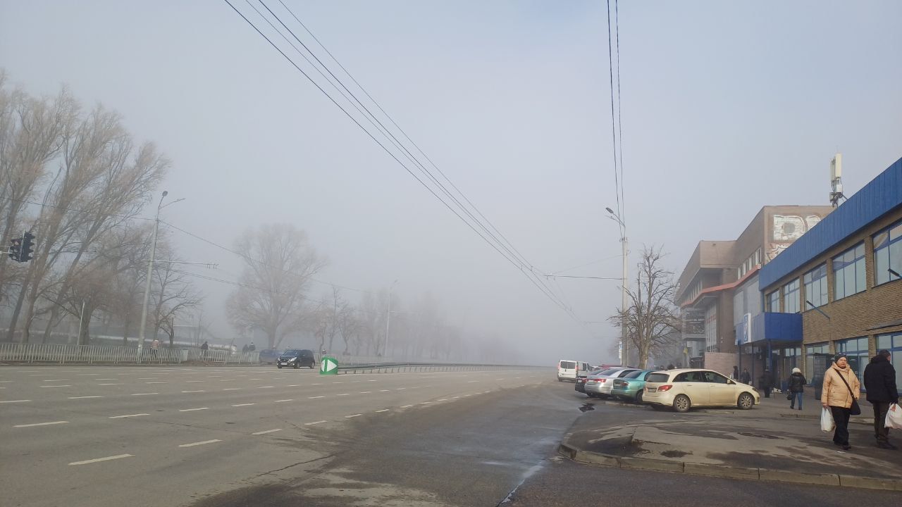 У Дніпрі сильний туман перетворив місто на Silent Hill (фото)