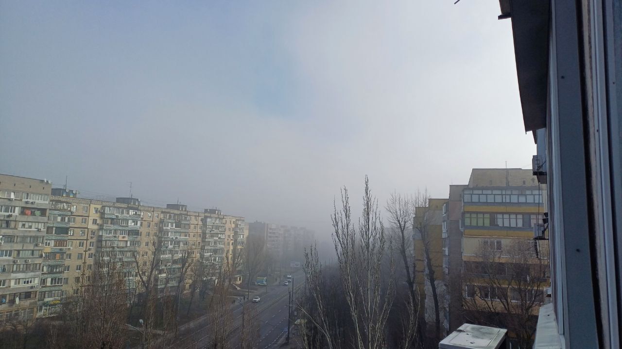 У Дніпрі сильний туман перетворив місто на Silent Hill (фото)