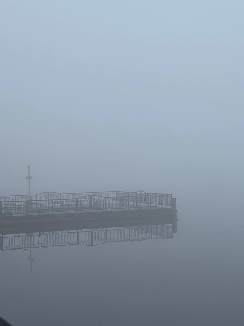 У Дніпрі сильний туман перетворив місто на Silent Hill (фото)