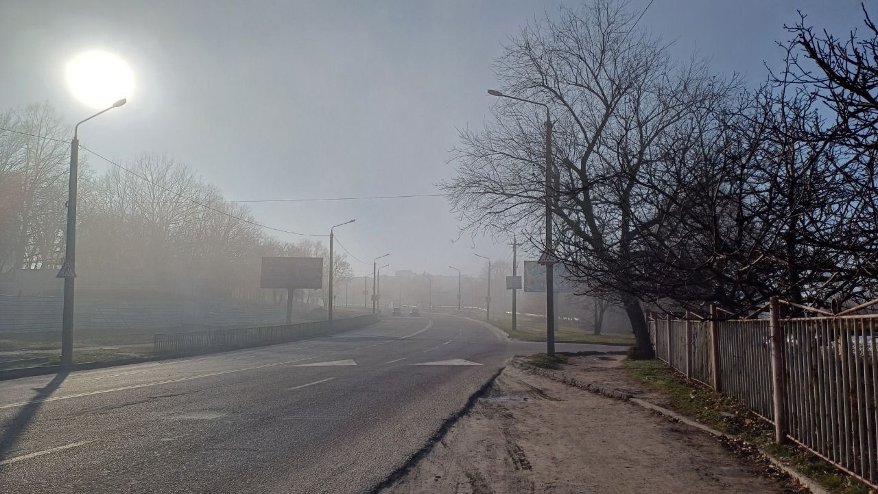 У Дніпрі сильний туман перетворив місто на Silent Hill (фото)
