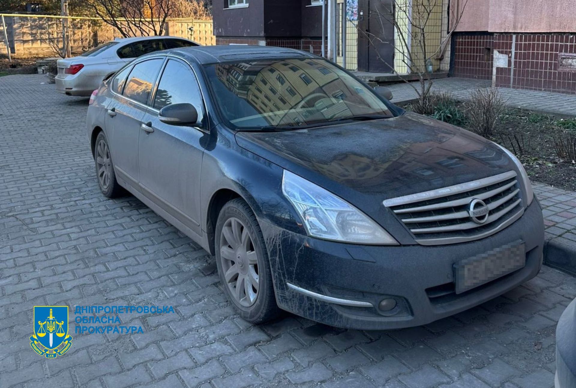 Лікар-нейрохірург з Кривого Рогу за 5 тис дол допомагав чоловікам виїхати за кордон