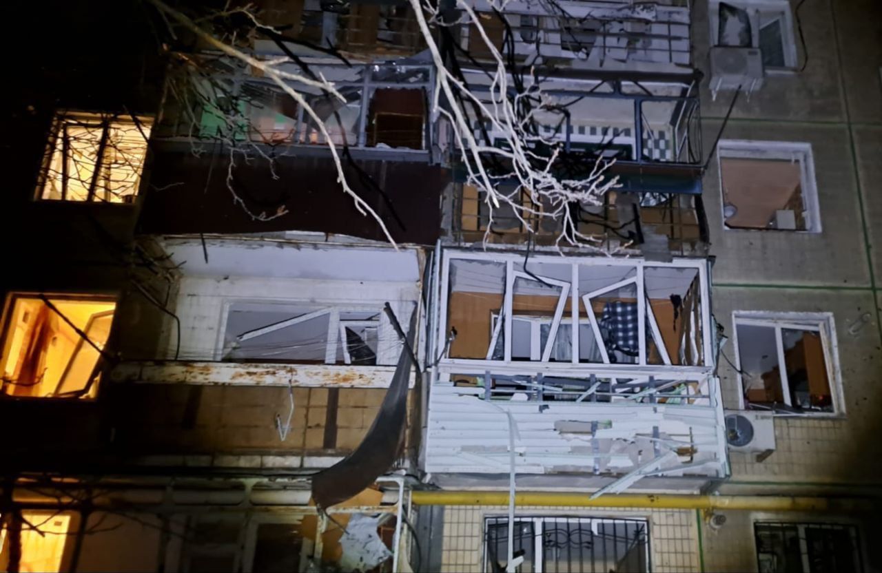 На Дніпропетровщині внаслідок нічної атаки пошкоджені підприємства та будинки