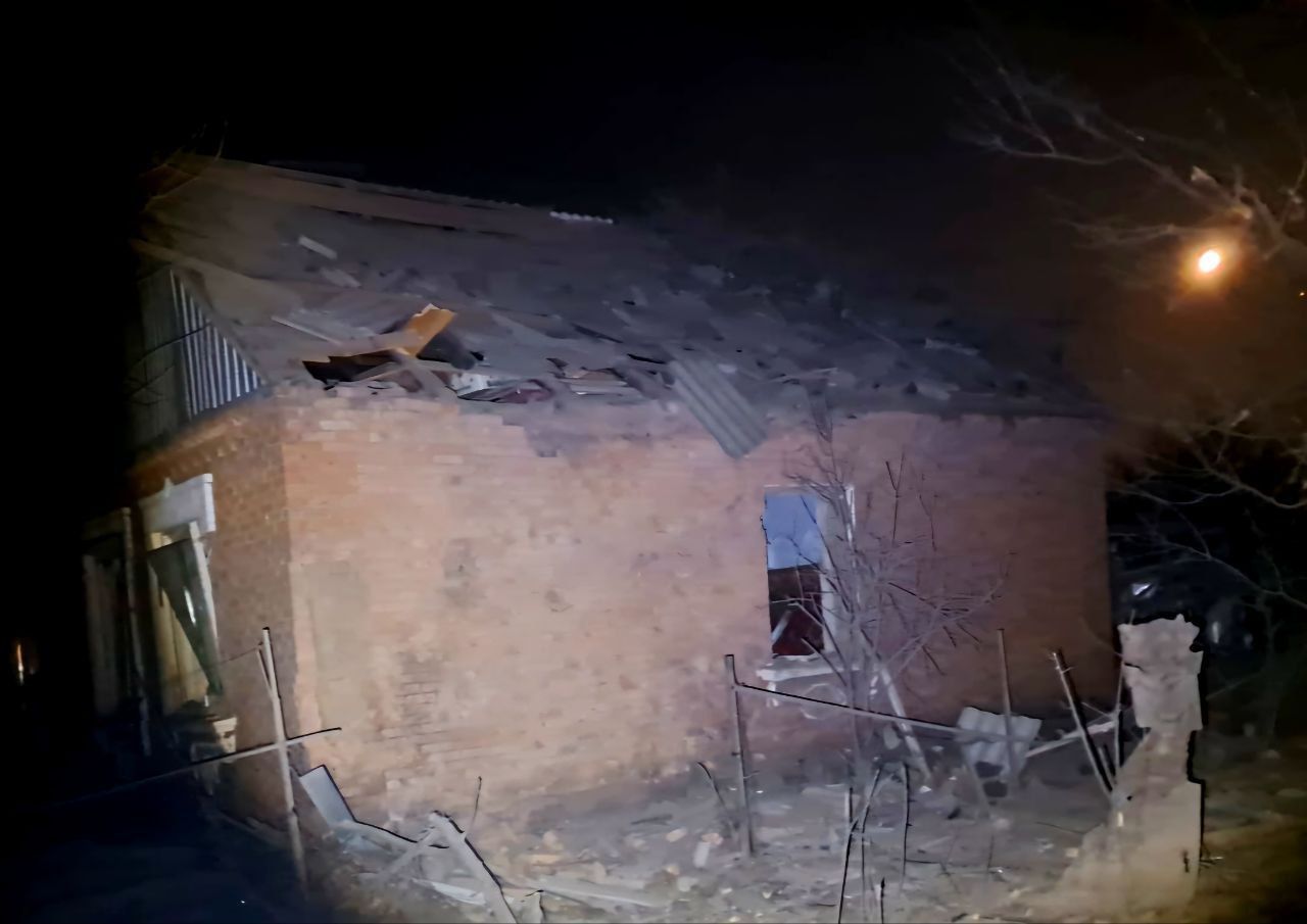 На Дніпропетровщині внаслідок нічної атаки пошкоджені підприємства та будинки