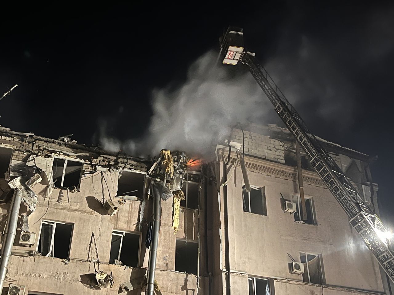 Выросло количество погибших и пострадавших: в ОВА уточнили последствия удара по Кривому Рогу