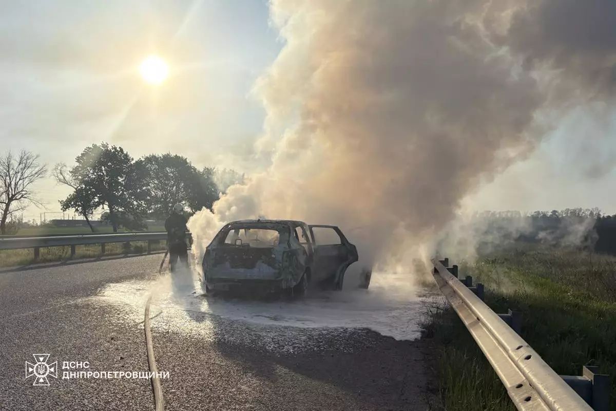 2.jpg Поврежденное авто. Фото: ГСЧС