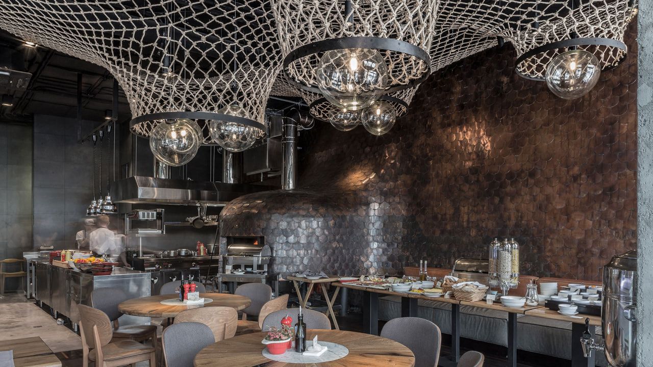 У Дніпрі презентують нову артінсталяцію від творців нашумілих скульптур біля парку Шевченка