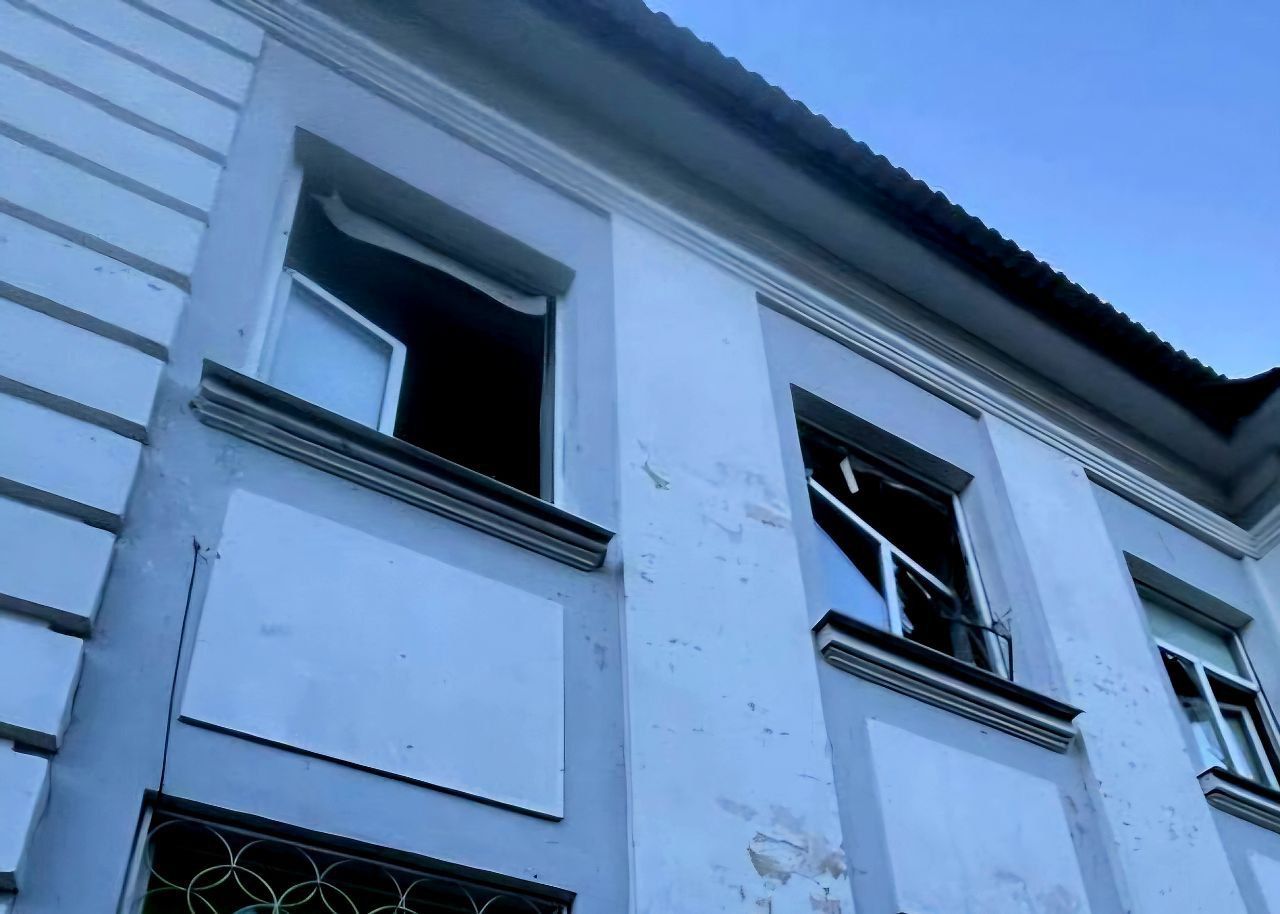 Ворожа атака на Дніпропетровщину: пошкоджені підприємства, церква, дитсадок і школа