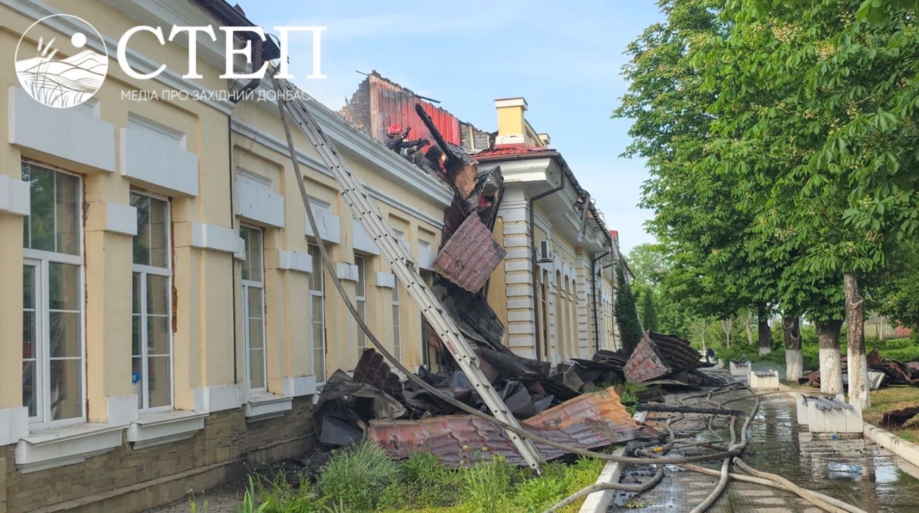 Будівля вокзалу в Павлограді