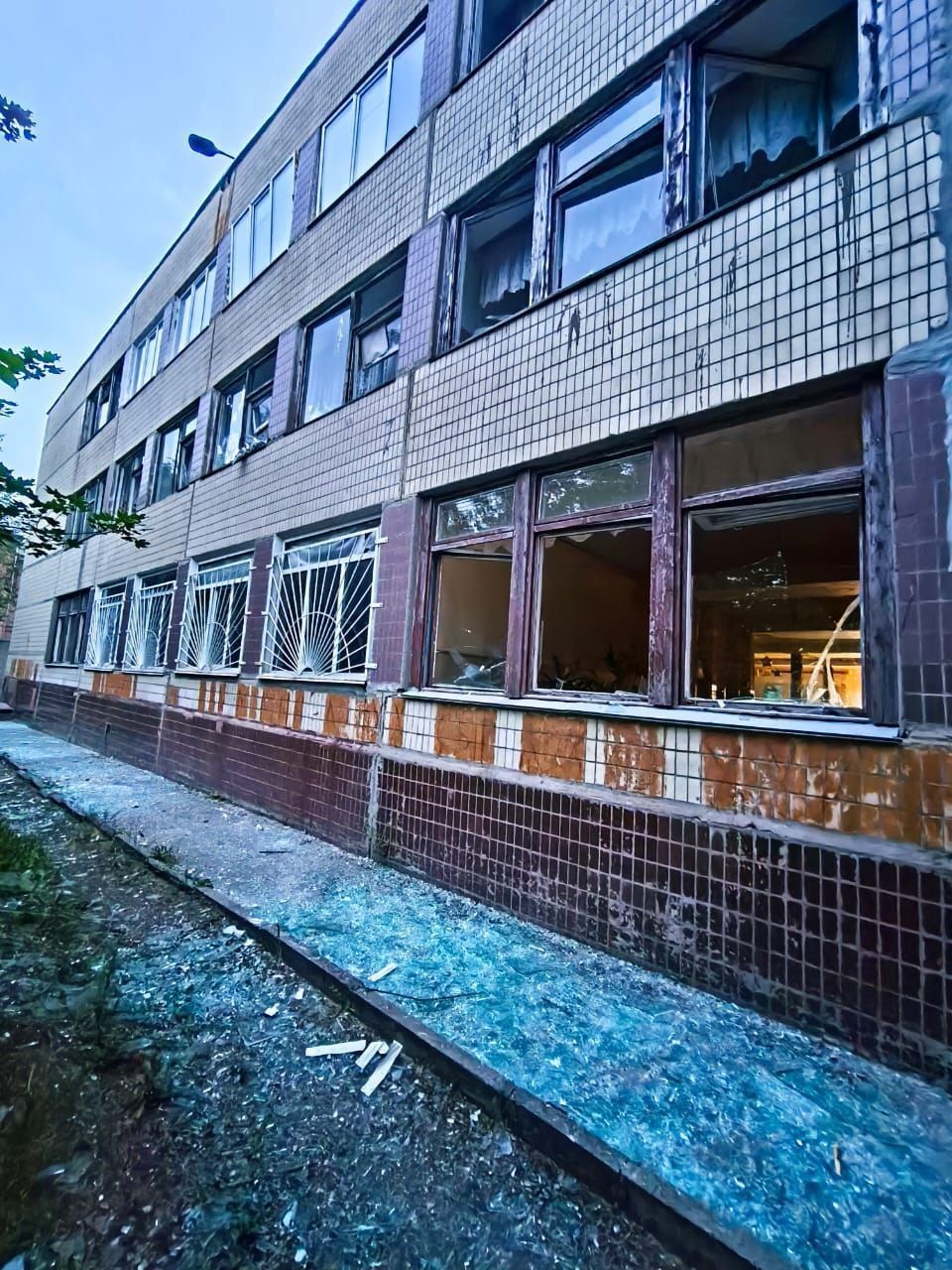 фото_2025-06-20_07-51-22 (2) В результате атаки имеются значительные повреждения. Фото: Сергей Лысак