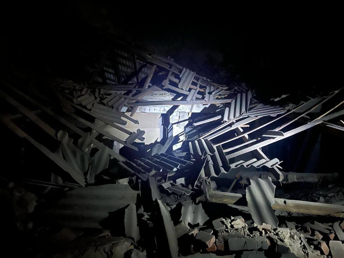 Обстріл Під час одного з обстрілів постраждав 37-річний чоловік. Фото: ДніпроОВА.