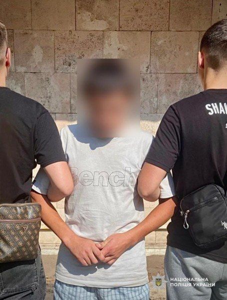 Воровство Ограбление на улице среди бела дня