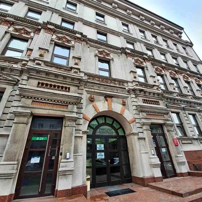 photo_2025-07-29_19-46-49 Будівля бізнес-центру