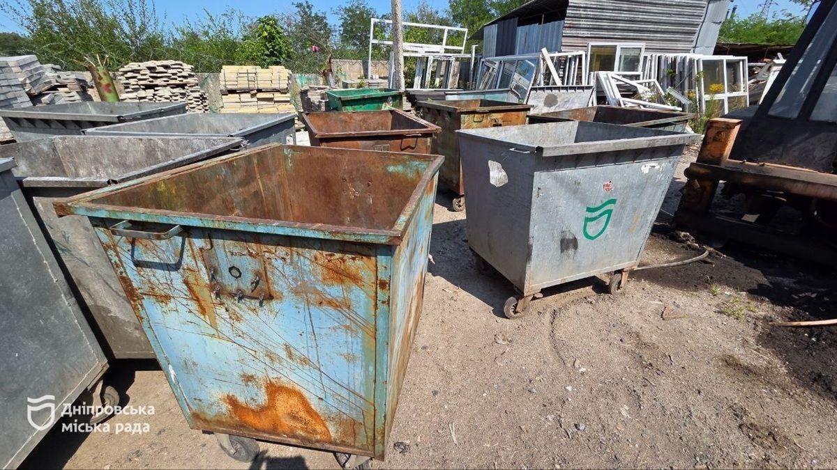 Вандалізм Вандалізм сміттєвих баків у Дніпрі