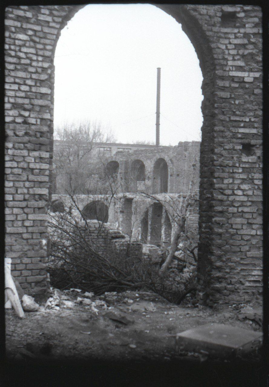 "Призрак" Брянского завода: показали архивные фото здания, которое снесли ради метро в Днепре