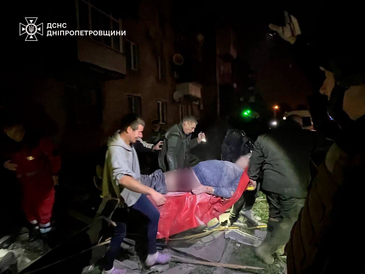 photo_2025-11-06_08-23-55 Врятували 5 людей з-під завалів. Фото: ДСНС
