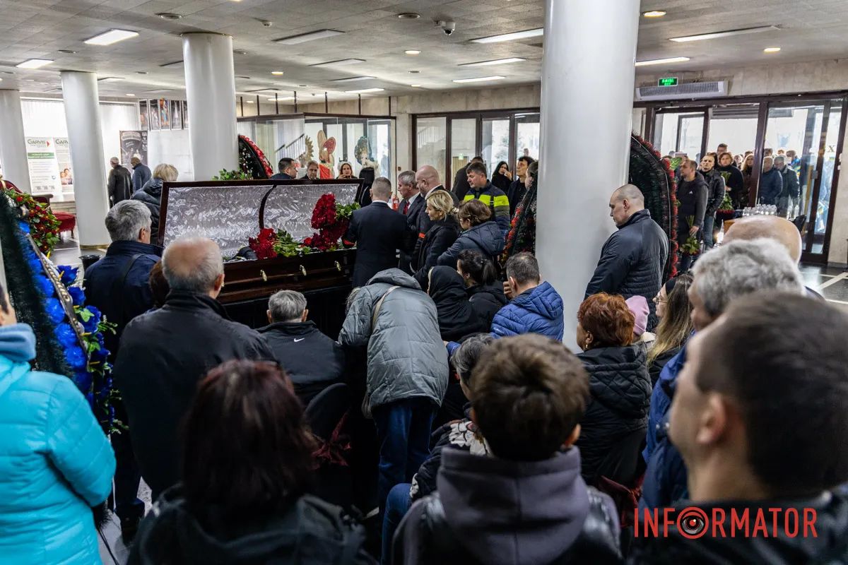 В Днепре простились с эксфутболистом ФК "Днепр" и сборной Украины Андреем Полуниным