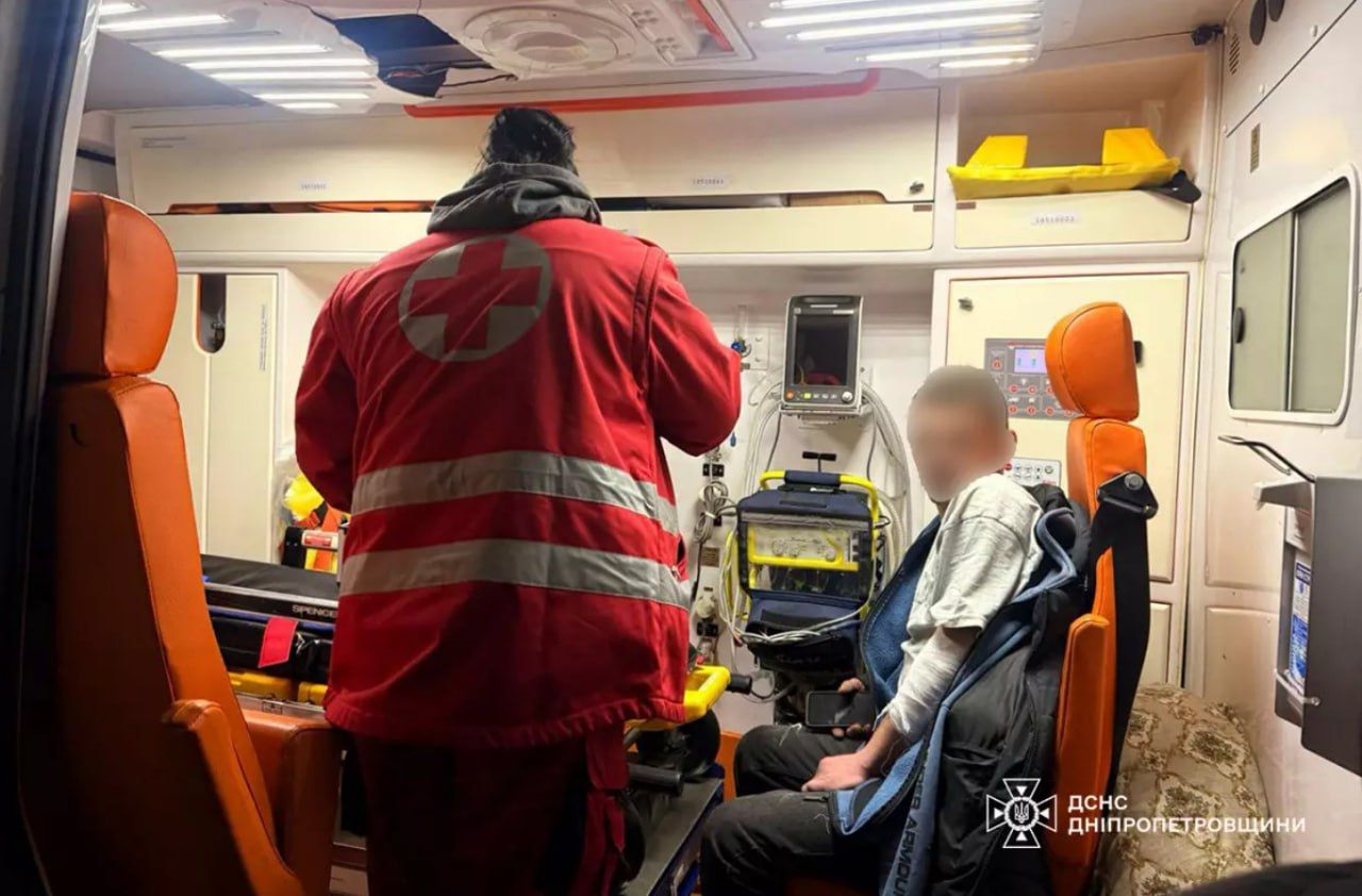 photo_2025-12-11_20-36-32 Водію надали медичну допомогу