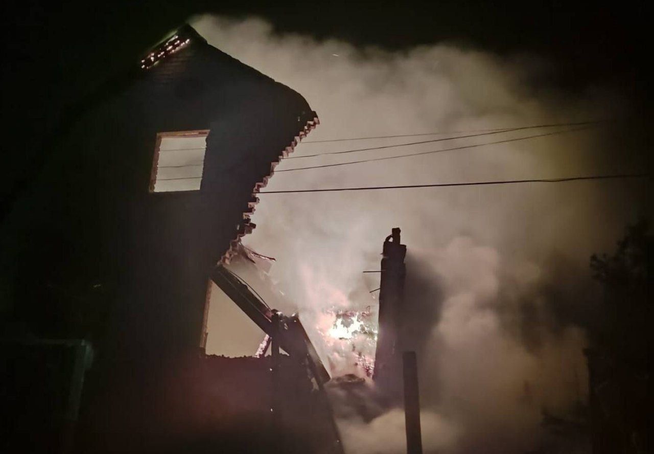 Будинок у Павлограді після атаки. Фото: ДніпроОВА