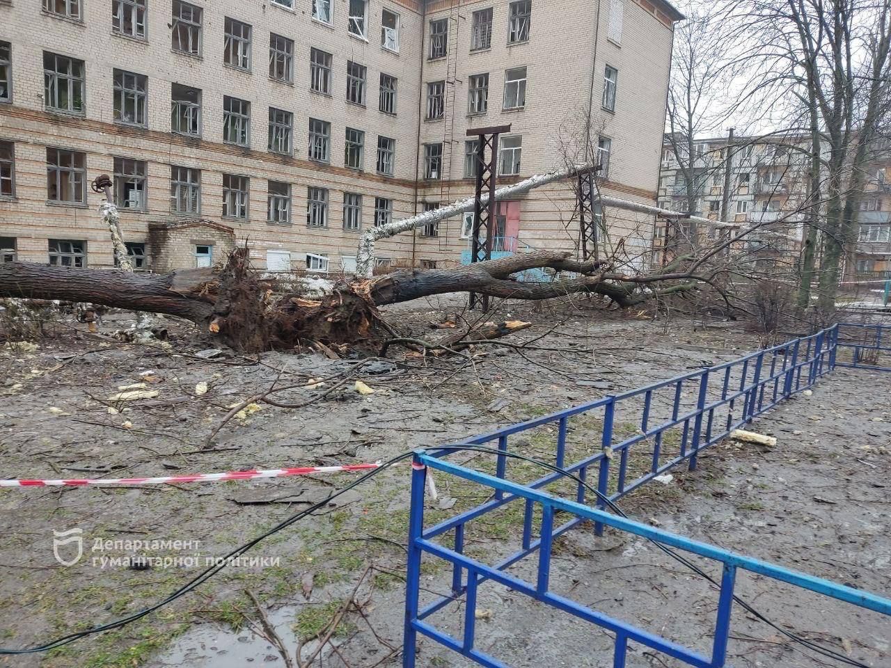 У ГумДепі показали, як виглядають пошкоджені через атаку в Дніпрі заклади освіти: фото