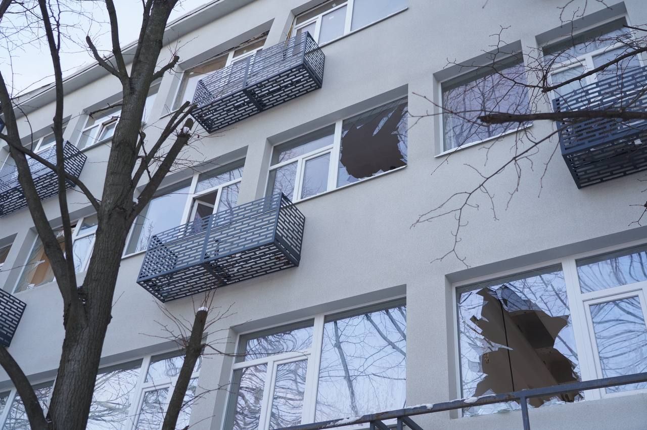 "Последствия могли быть тяжелее": появились фото с мест атак в Днепре