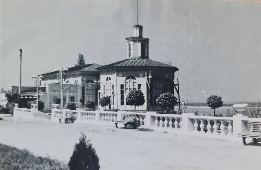 Ресторан "Волна" в парку Шевченка 1950-ті роки