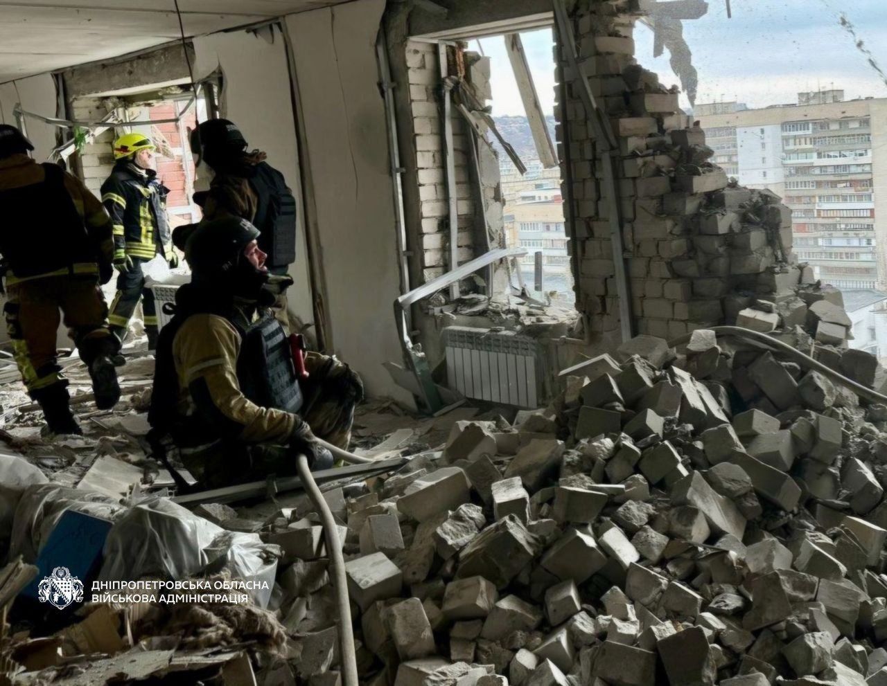 Зовнішня стіна зруйнована