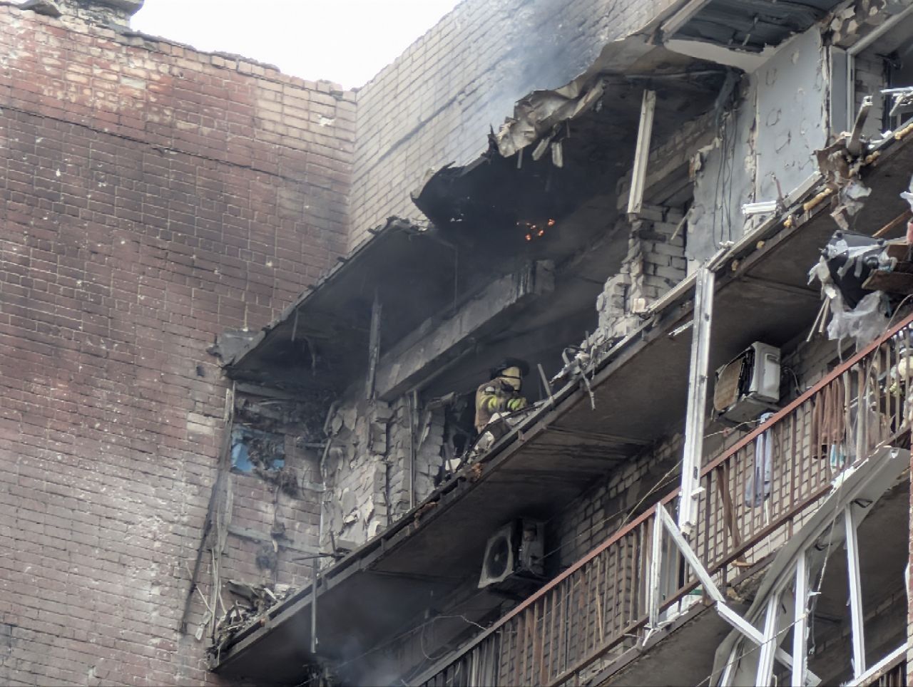 Ліквідація наслідків удару триває