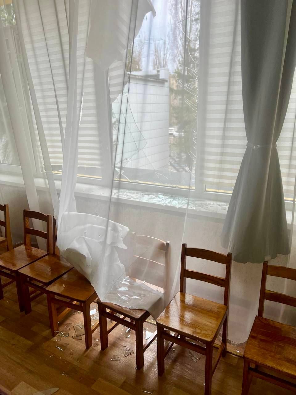 Зачепило три дитсадки: уточнені дані про наслідки удару в житловому кварталі Дніпра