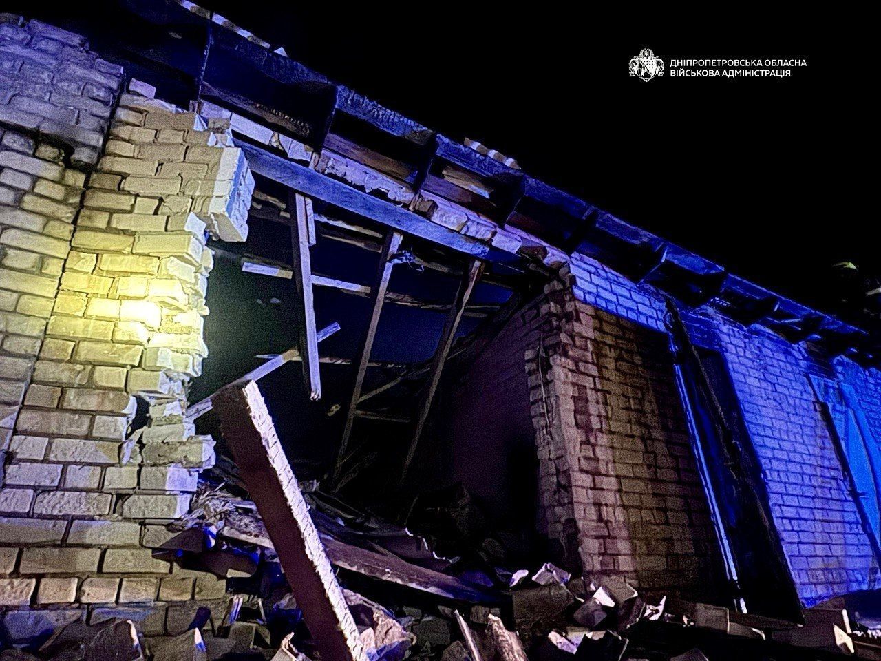 Поврежден один из зданий возле учебного заведения