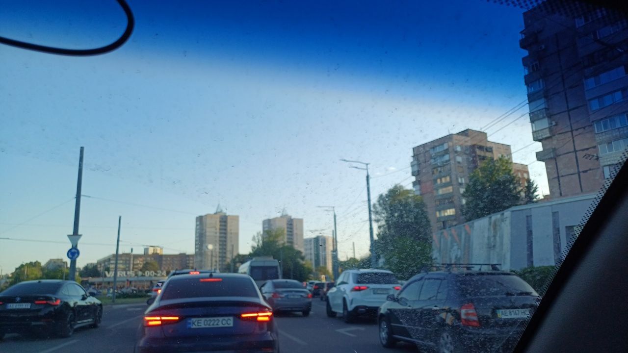Затор на Набережній Перемоги