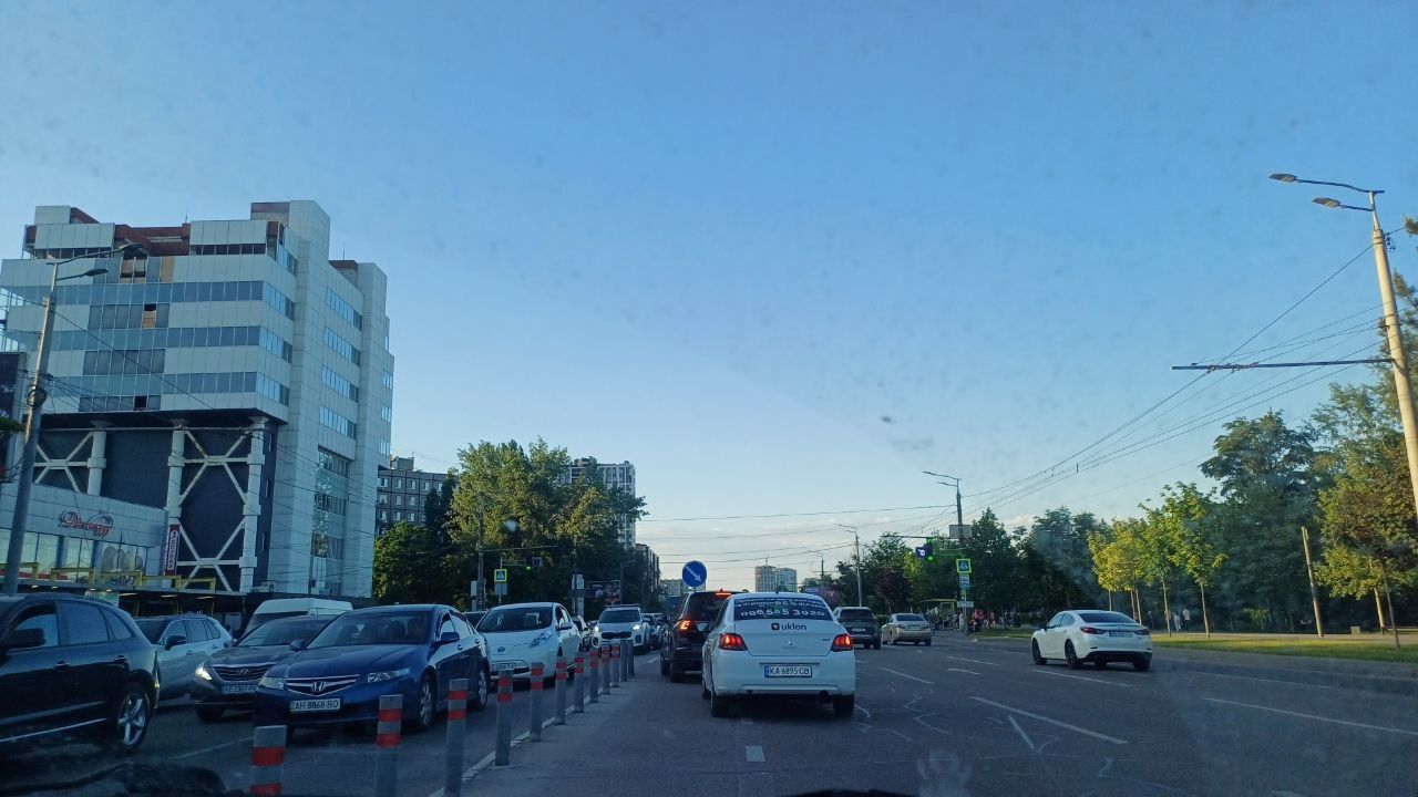 Рух у напрямку центру міста вільний