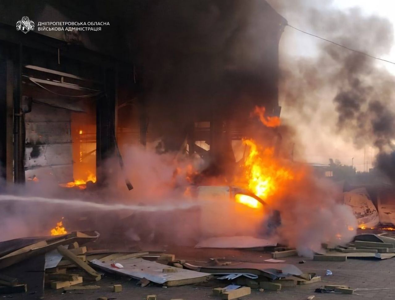 Под вражеской атакой находились 6 районов Днепропетровщины: в ОВА показали фото последствий