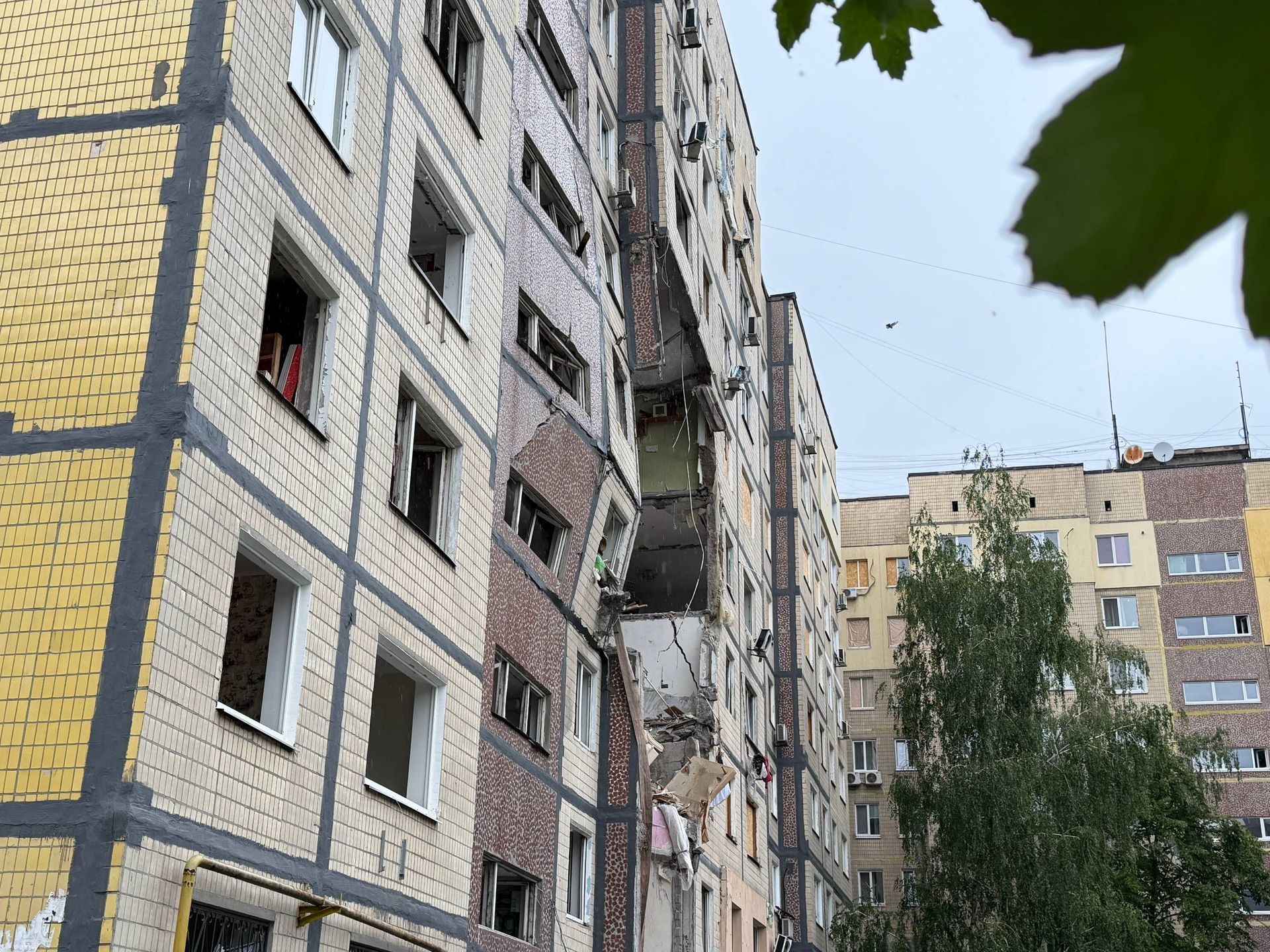 Руйнування в будинку