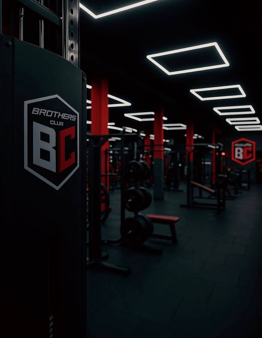 13 Спортивний клуб «Brothers Club»